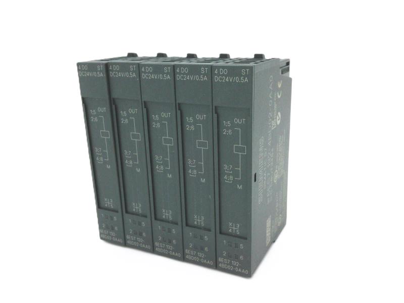 SIEMENS 6ES7132-4BD02-0AA0
