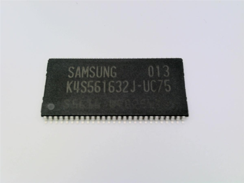 K4S561632J-UC75 by SAMSUNG