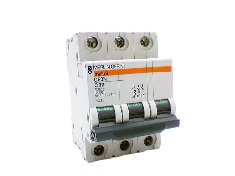 SCHNEIDER ELECTRIC 24218
