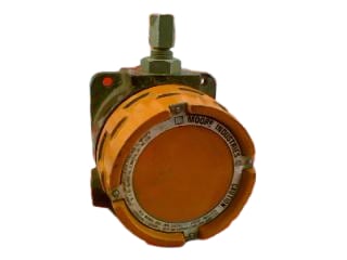PIX/315PSIG/4-20MA/12-42DC-P3LS by MOORE INDUSTRIES