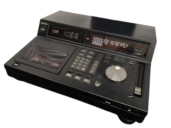 SL-P1300 by TECHNICS