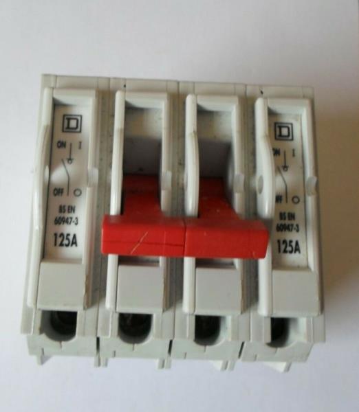 SCHNEIDER ELECTRIC QO4100M