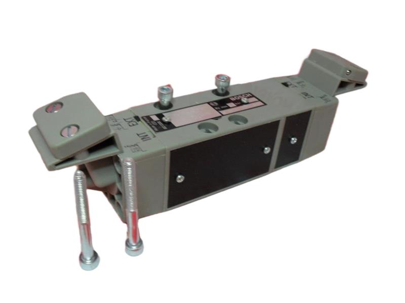 0-820-227-040 by BOSCH