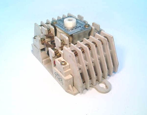 SCHNEIDER ELECTRIC 917 122031
