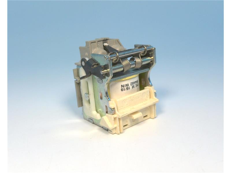 SCHNEIDER ELECTRIC LV429414