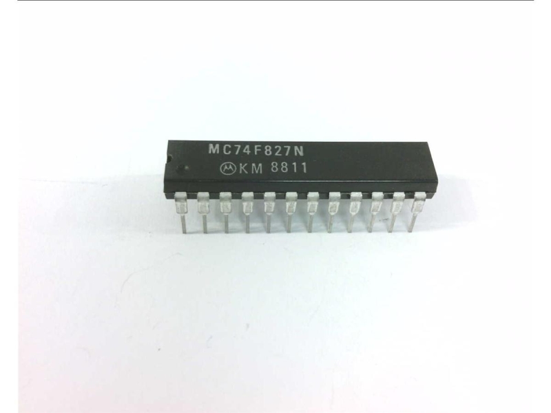 NXP SEMICONDUCTOR MC74F827N