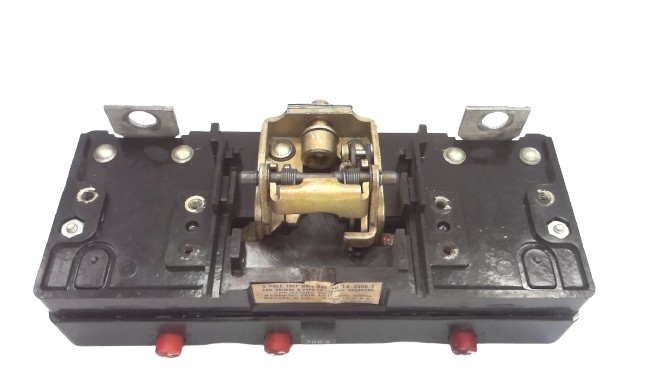 SCHNEIDER ELECTRIC LA3300T