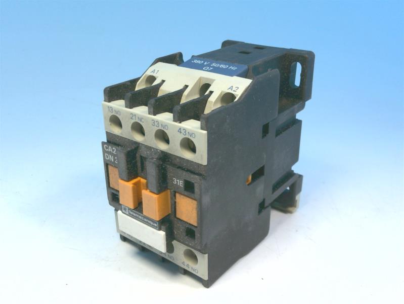 SCHNEIDER ELECTRIC CA2-DN331Q7