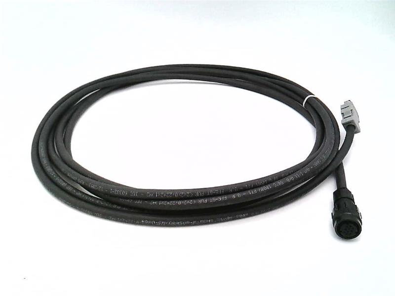 R88A-CRKC005NR-E by OMRON