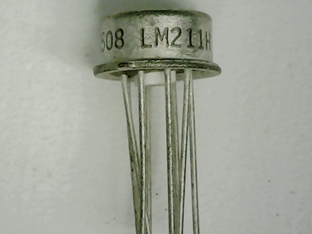NATIONAL SEMICONDUCTOR LM211H