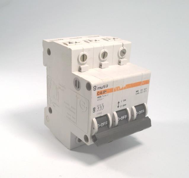 SCHNEIDER ELECTRIC 21818
