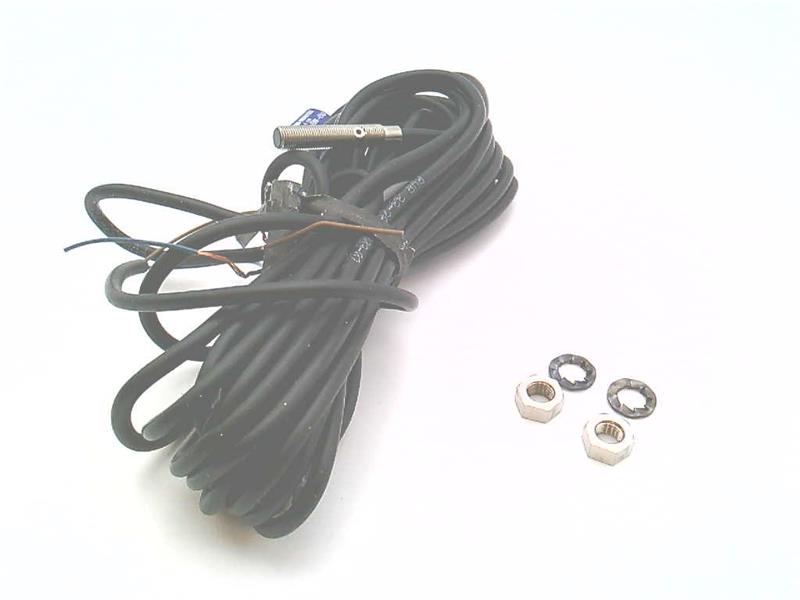 SCHNEIDER ELECTRIC XSMN08122L05