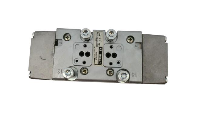 BOSCH 0-820-029-990