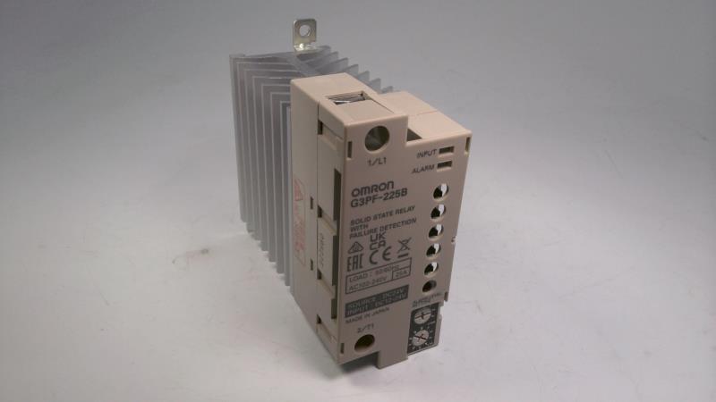 OMRON G3PF-225B DC24