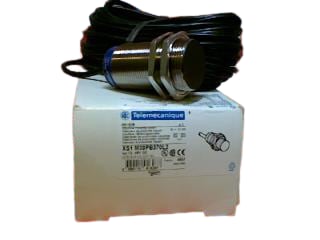 XS1-M30PB370L2 by SCHNEIDER ELECTRIC