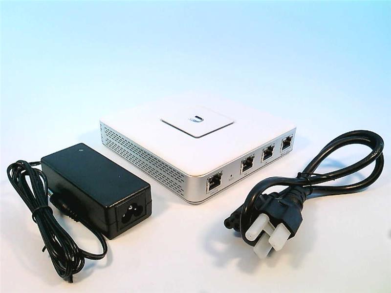 UBIQUITI NETWORKS USG