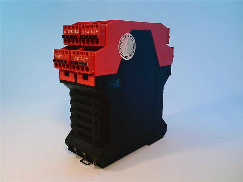 SCHNEIDER ELECTRIC XPSECPE5131C