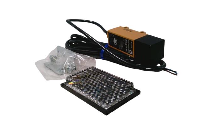 OMRON E3S-RS30E42-30