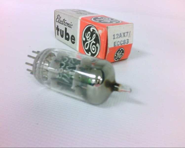 GENERAL ELECTRIC 12AX7/ECC83