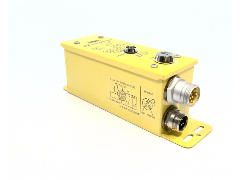 BANNER ENGINEERING EZAC-R15A-QE8-QS83