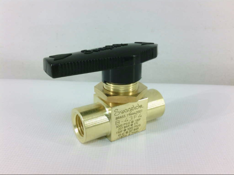 SWAGELOK B-43F4