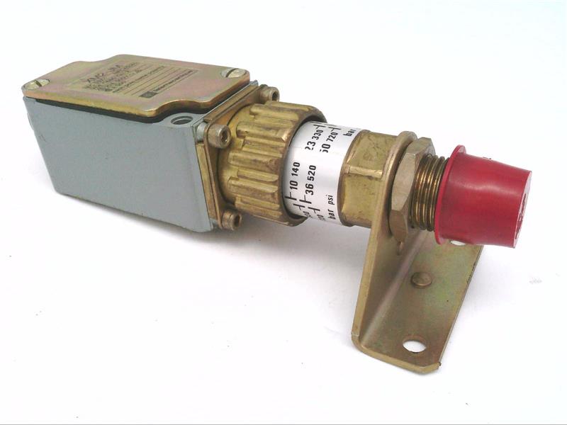 SCHNEIDER ELECTRIC XM2-JM050