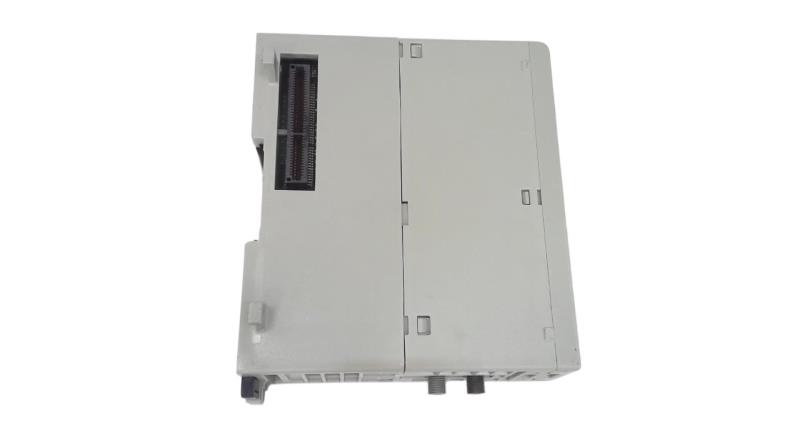 ALLEN BRADLEY 1768-M04SE