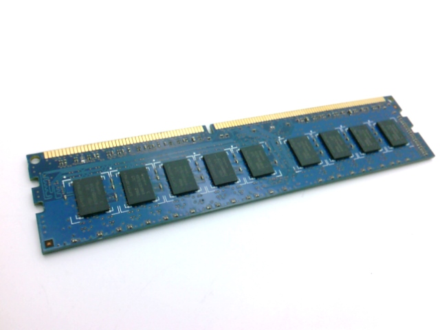 SK HYNIX HMT125U7BFR8C