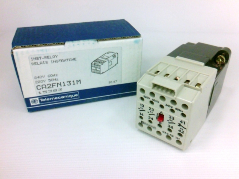 SCHNEIDER ELECTRIC CA2-FN131M