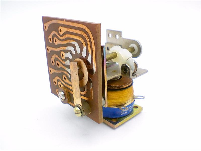 TE CONNECTIVITY GM1N12A