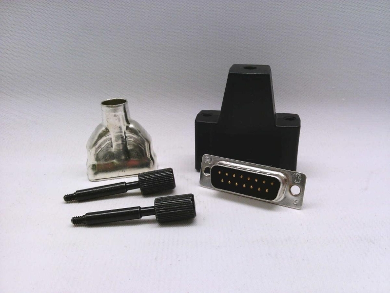 TE CONNECTIVITY 1571651-5