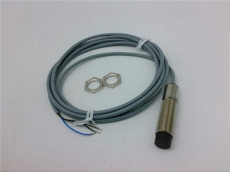BALLUFF BES 516-360-BO-C-03