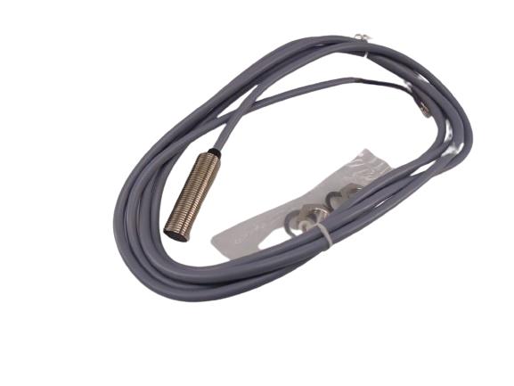 ALLEN BRADLEY 872C-DH2NP12-EZ