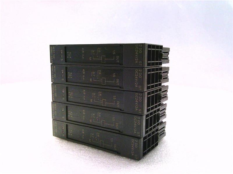 SIEMENS 6ES7132-4BB31-0AA0