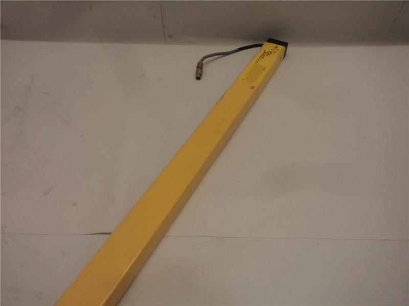 OMRON MS46SR-30-1570-Q1-R-NO-FP