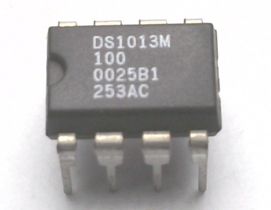 DS1013M-100 by MAXIM INTEGRATED PRODUCTS