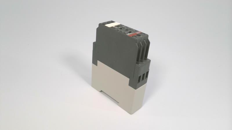 ASEA BROWN BOVERI 1SVR430885R1300