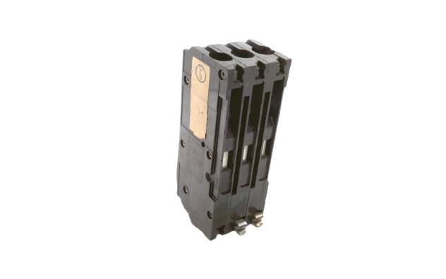 SCHNEIDER ELECTRIC Q1B330