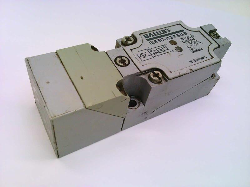 BALLUFF BES-517-132-P5-U-B