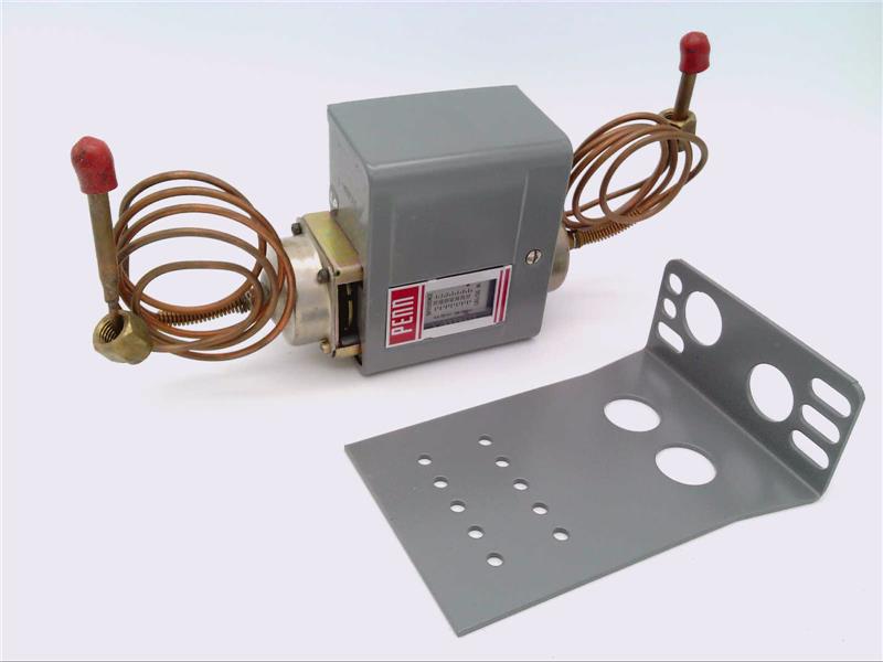 JOHNSON CONTROLS P74BA-1C