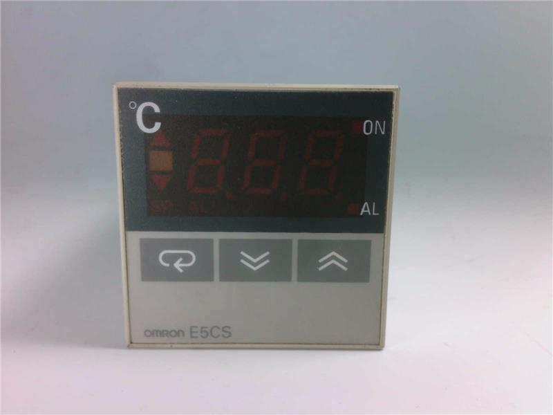 OMRON E5CS-R1PX-521-AC100-240