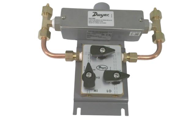 DWYER 629C-02-CH-P2-E5-S1-3V