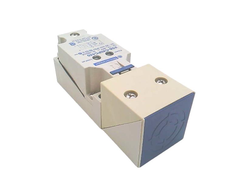XS8-C40PC440 by SCHNEIDER ELECTRIC