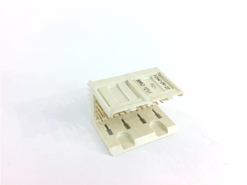 88952-101LF by AMPHENOL