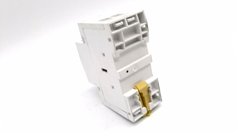 SCHNEIDER ELECTRIC A9C20842