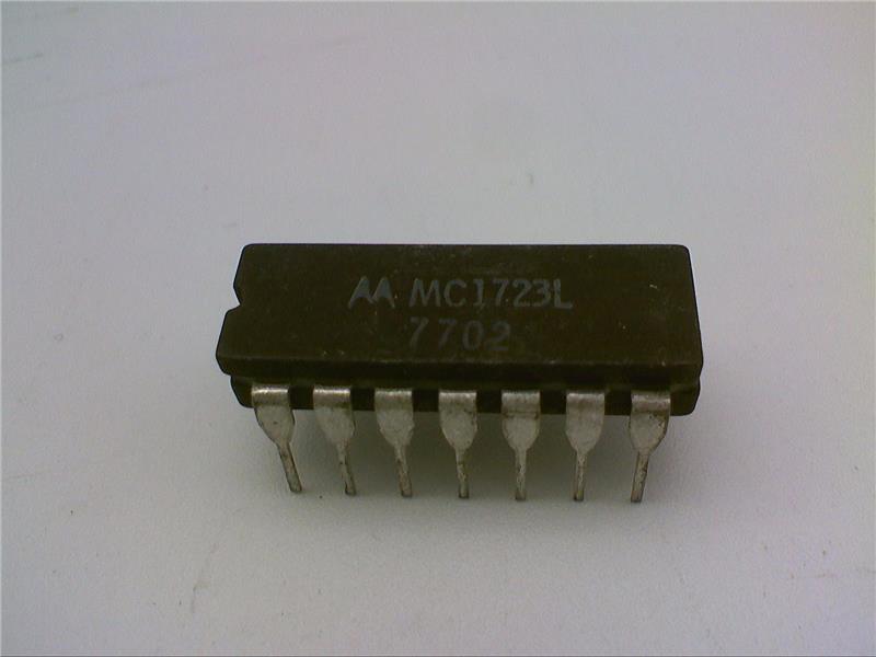 MOTOROLA SOLUTIONS MC1723L