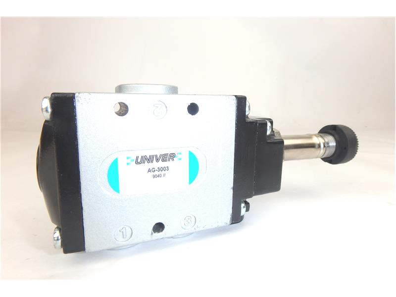 UNIVER GROUP AG-3003