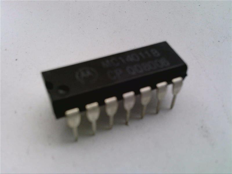 NXP SEMICONDUCTOR MC14011B