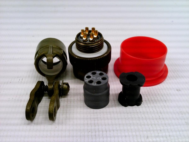 SOURIAU MS3116F10-6P