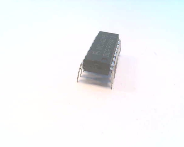 NXP SEMICONDUCTOR MC14015